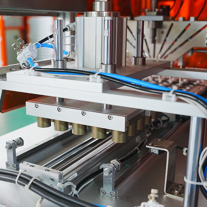Fuldautomatisk Kosmetisk Aluminium Pan Loading og Feeding Machine